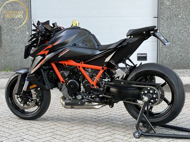ktm - 1390-super-duke-r-evo