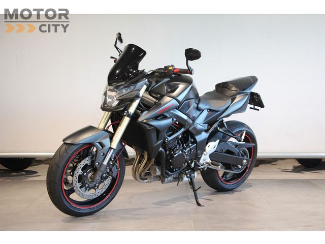 suzuki - gsr-750