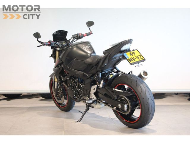 suzuki - gsr-750