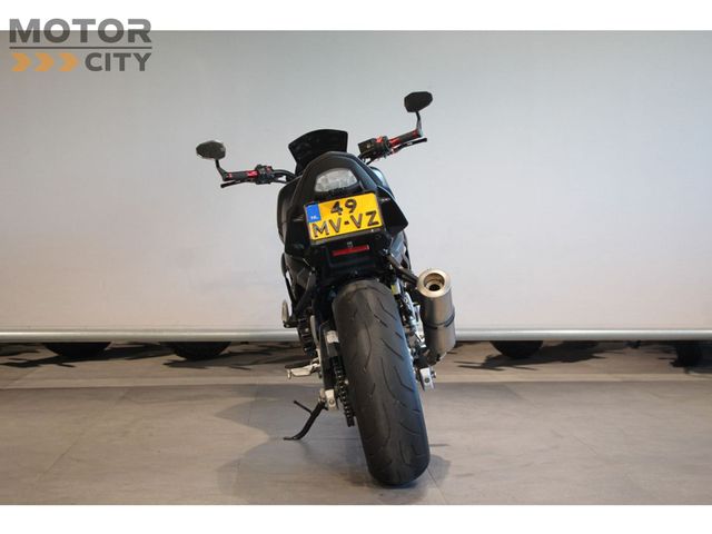 suzuki - gsr-750