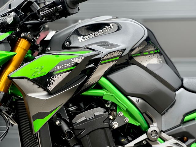kawasaki - z900-se