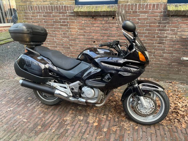 honda - nt-650-v-deauville