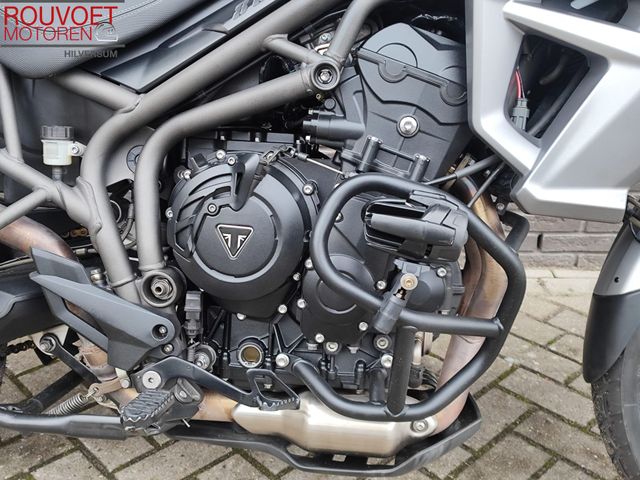 triumph - tiger-800-xrx