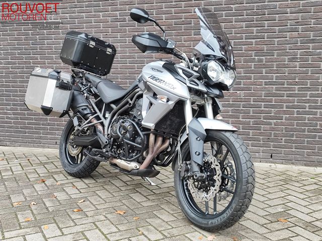 triumph - tiger-800-xrx