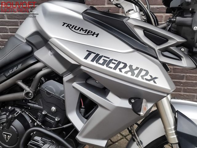 triumph - tiger-800-xrx