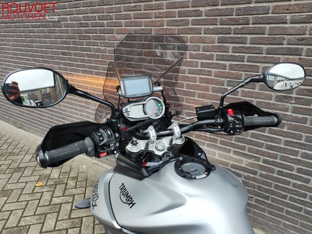 triumph - tiger-800-xrx