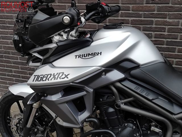 triumph - tiger-800-xrx