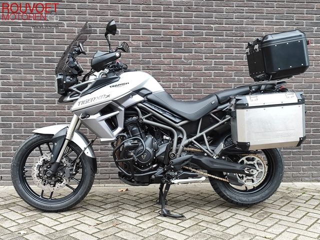triumph - tiger-800-xrx