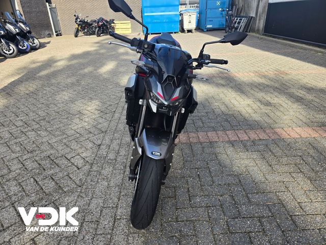 kawasaki - z900