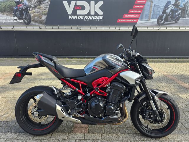 kawasaki - z900