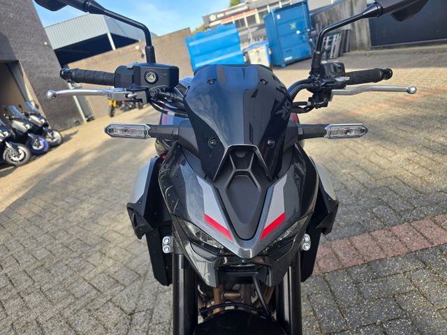 kawasaki - z900