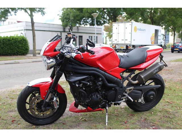 triumph - speed-triple-1050