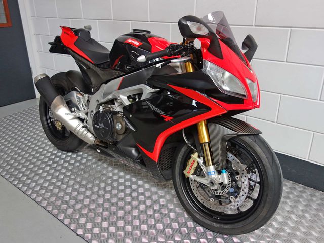 aprilia - rsv-4-factory-aprc