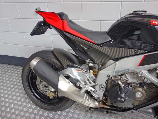 aprilia - rsv-4-factory-aprc