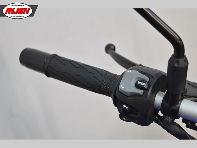 suzuki - v-strom-800