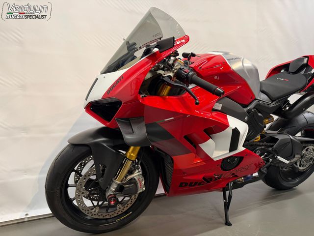 ducati - panigale-v4-r