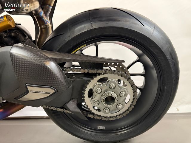 ducati - panigale-v4-r