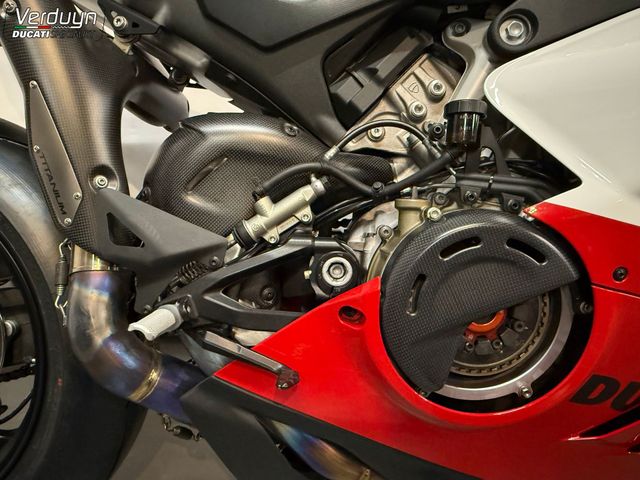 ducati - panigale-v4-r