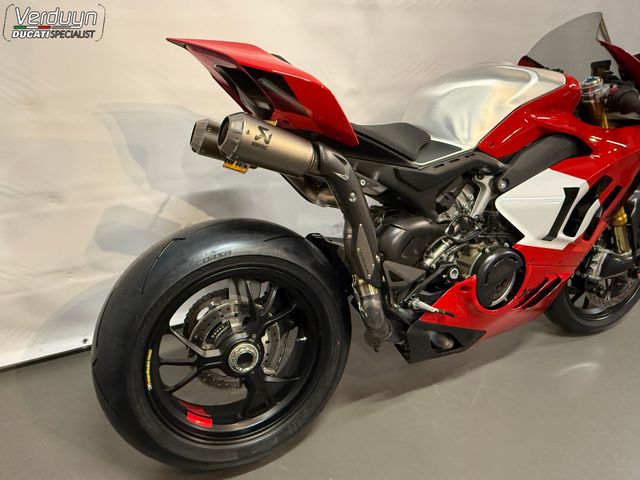 ducati - panigale-v4-r