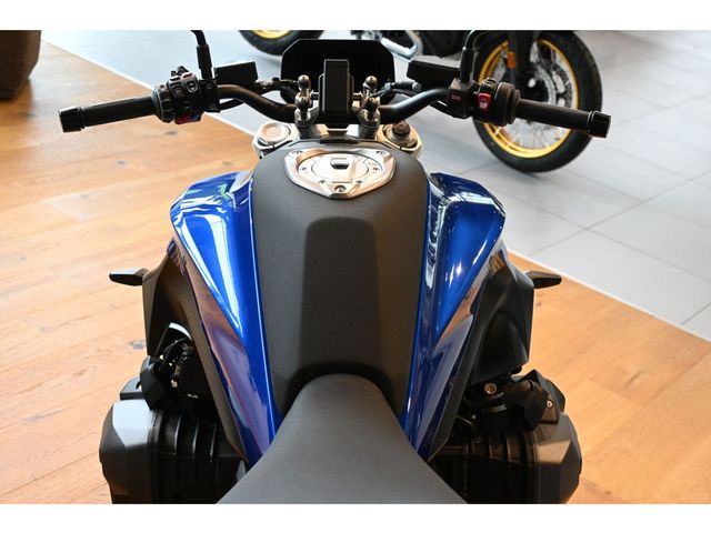 bmw - r-1300-r