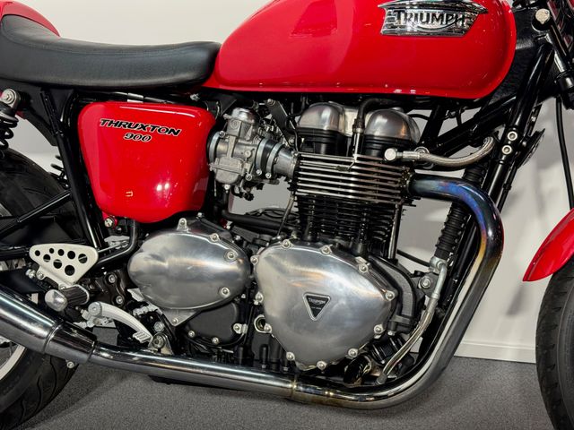 triumph - thruxton-900