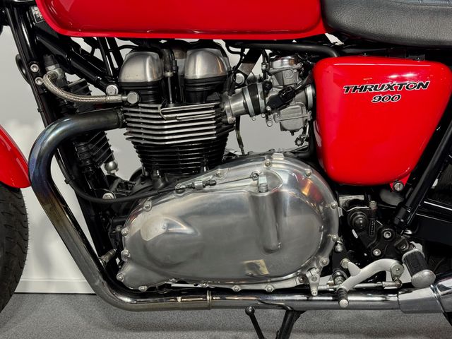 triumph - thruxton-900