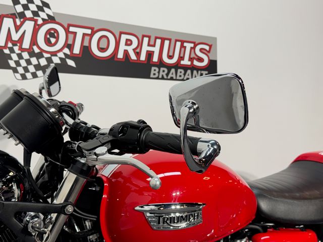 triumph - thruxton-900
