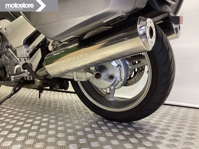 yamaha - fjr-1300
