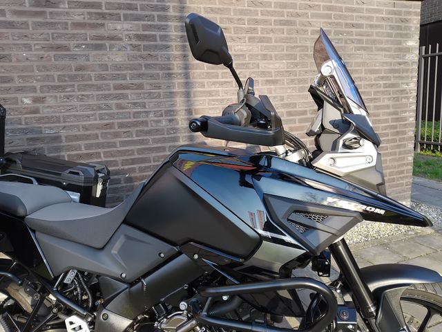 suzuki - v-strom-1050