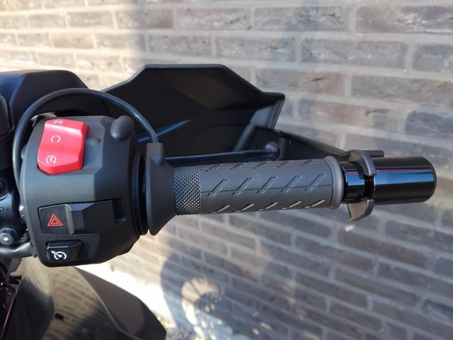 suzuki - v-strom-1050