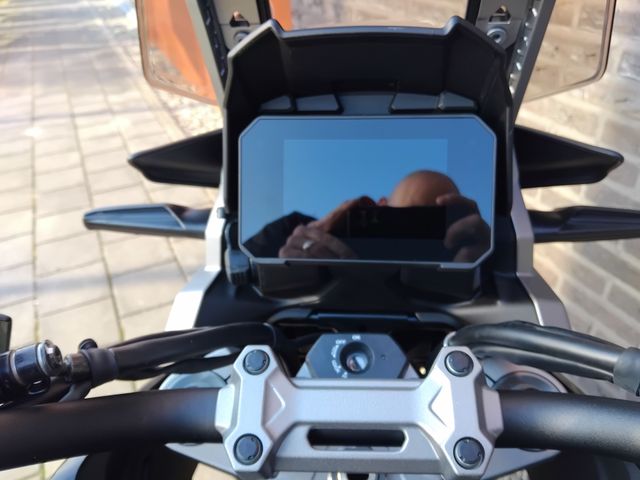 suzuki - v-strom-1050