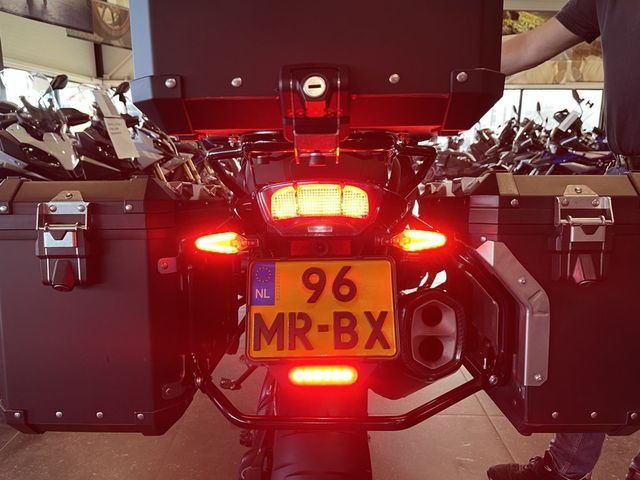 bmw - r-1250-gs-adventure