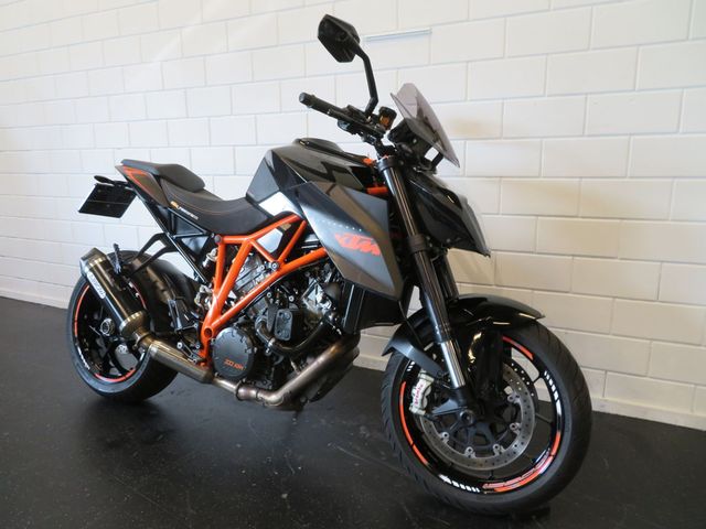 ktm - 1290-super-duke-r