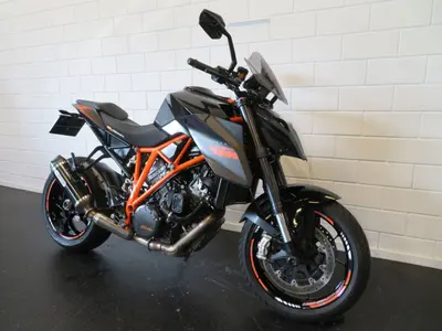 KTM 1290 SUPER DUKE R – foto 2