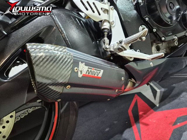 suzuki - gsx-r-600