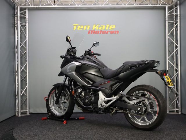honda - nc-700-x-dct