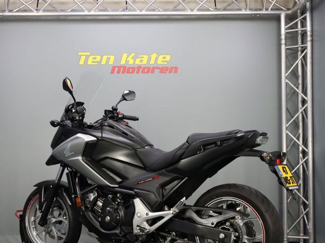 honda - nc-700-x-dct