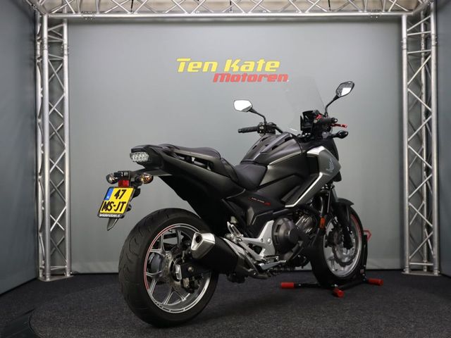 honda - nc-700-x-dct