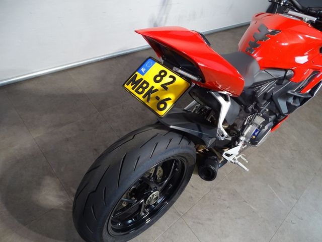 ducati - streetfighter-v2