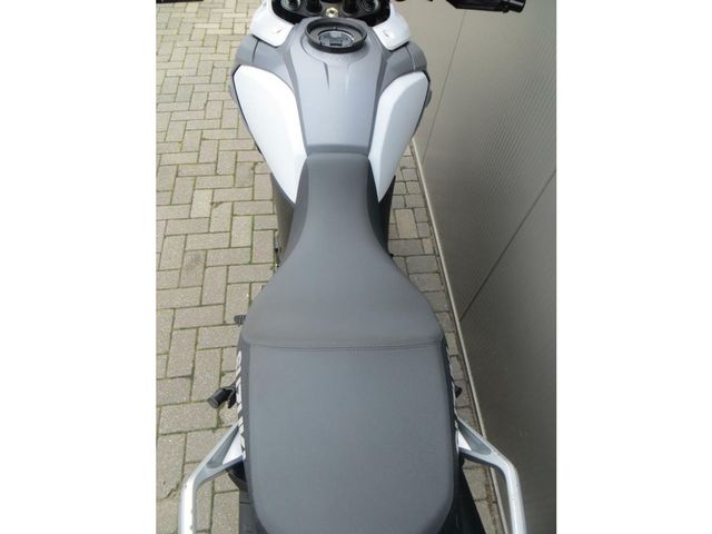 suzuki - v-strom-1000-abs