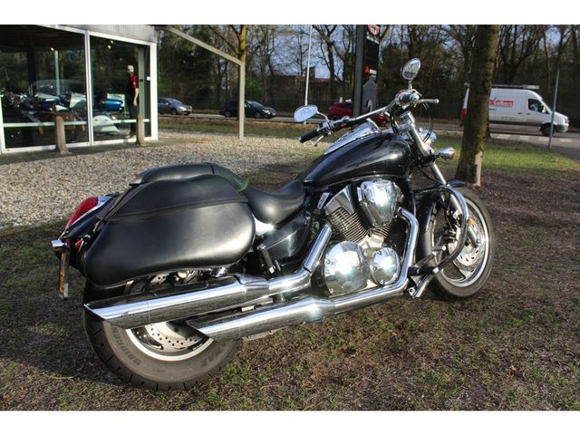 honda - vtx-1300