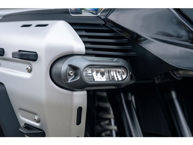 bmw - r-1300-gs-adventure