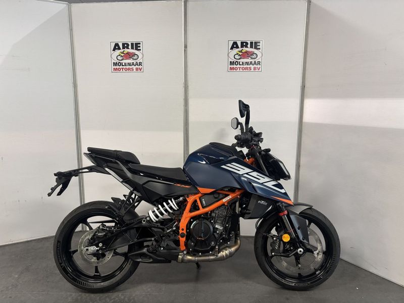 KTM 390 Duke ABS 2026 nieuw