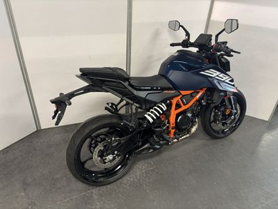 KTM 390 DUKE ABS – foto 4