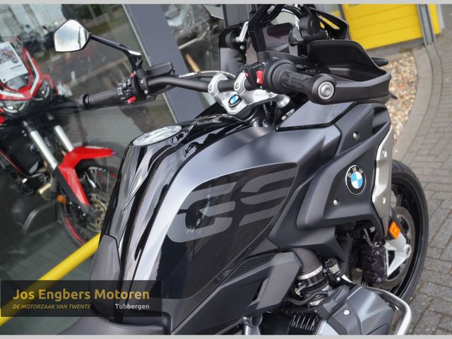 bmw - r-1250-gs-triple-black