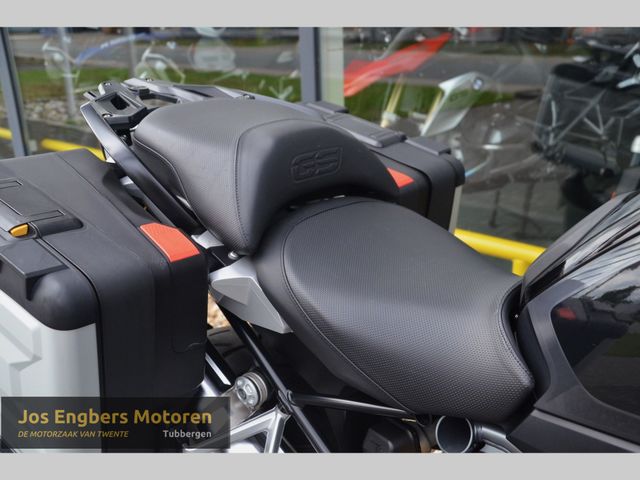 bmw - r-1250-gs-triple-black