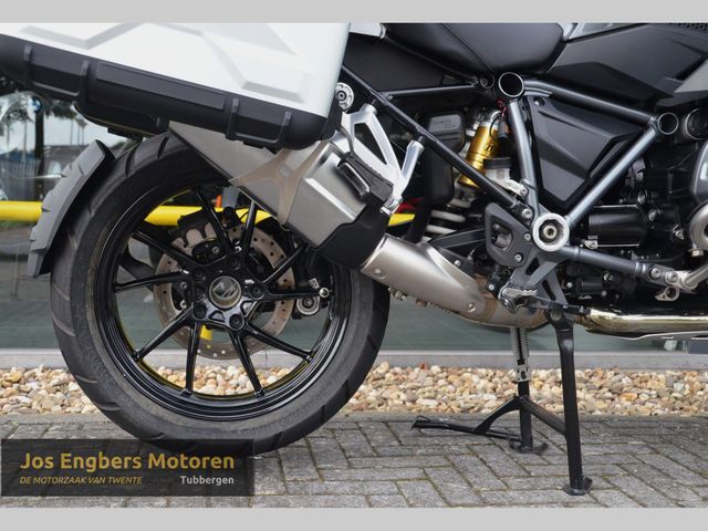 bmw - r-1250-gs-triple-black