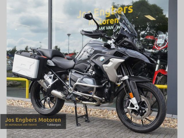 bmw - r-1250-gs-triple-black