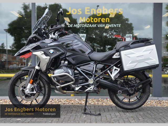 bmw - r-1250-gs-triple-black