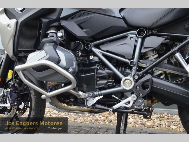 bmw - r-1250-gs-triple-black